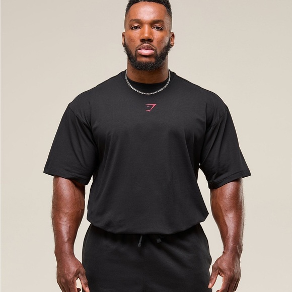 2/$25 Gymshark Men’s Power T shirt size small - Picture 2 of 6